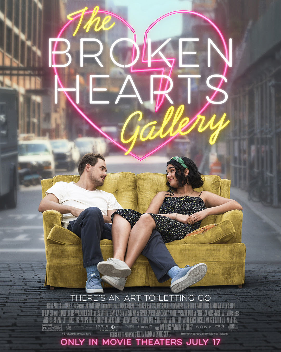 the broken hearts gallery movie review
